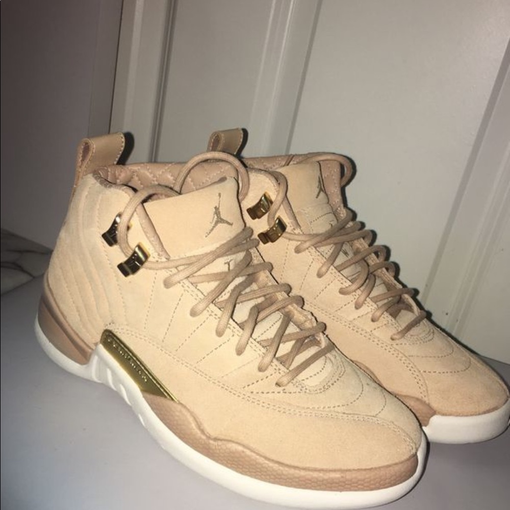 Jordan Retro 12 need gone ASAP